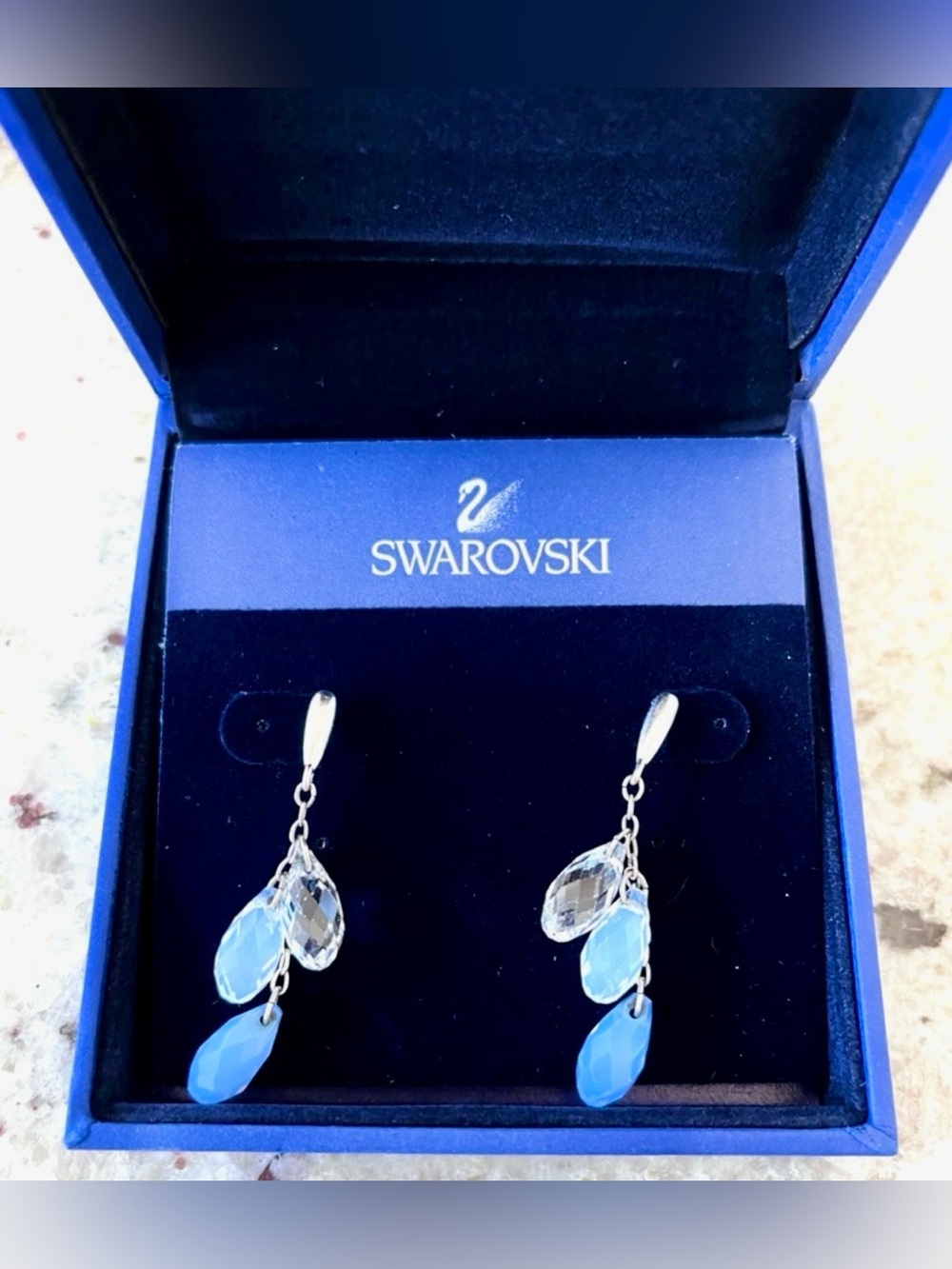 Swarovski Lagoon Crystal Drop Pierced Earrings Blue Clear Teardrop Cluster.